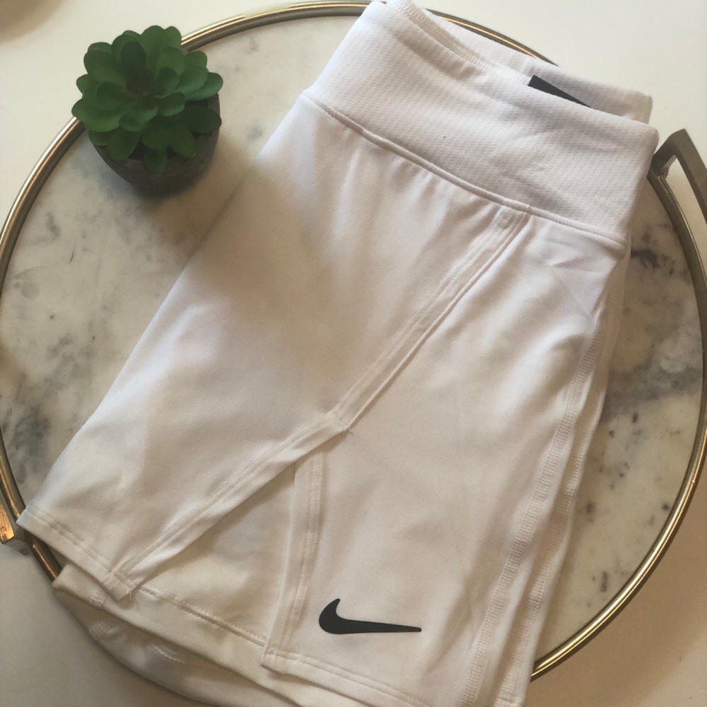 Nike dri fit tennis / golf skirt